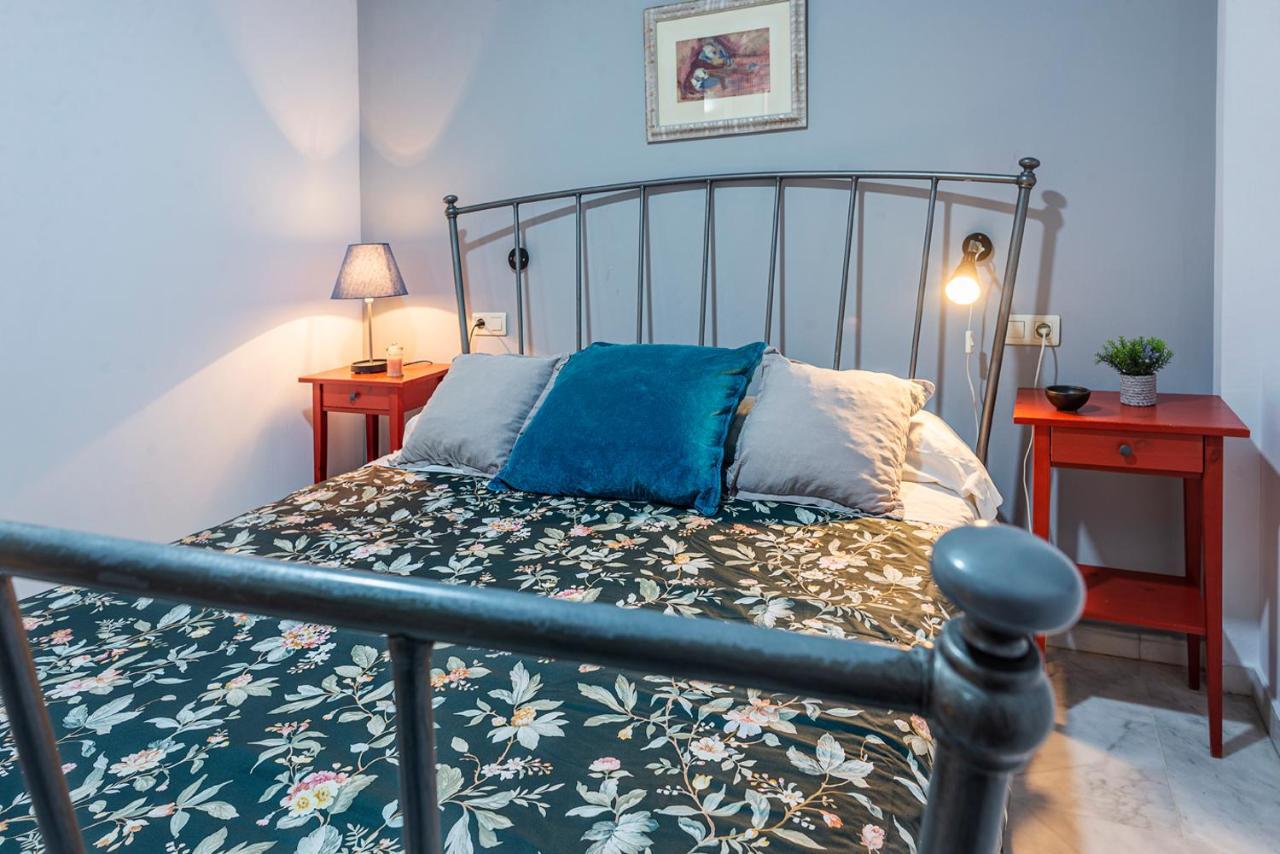 Apartamento La Salle Севілья Екстер'єр фото
