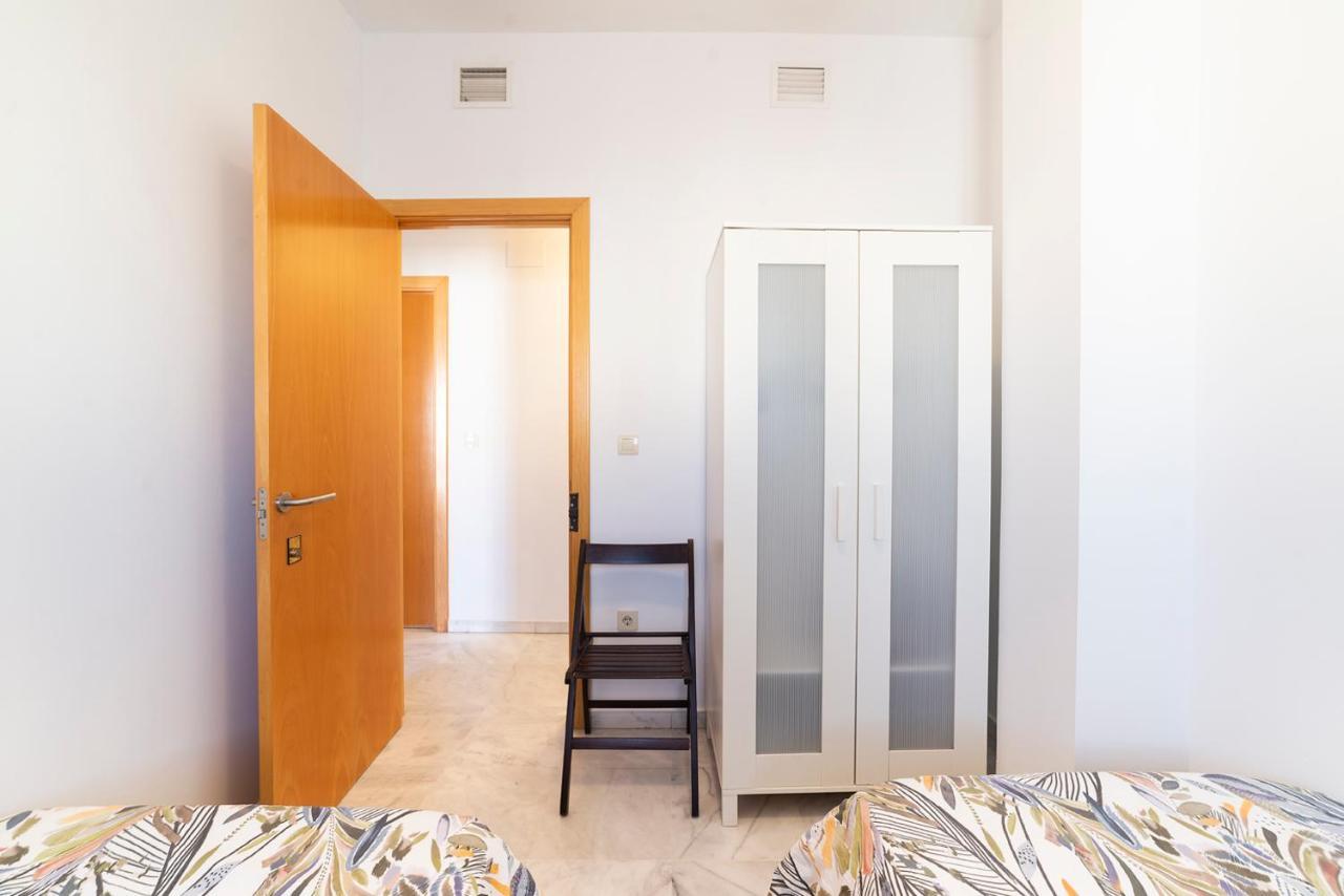 Apartamento La Salle Севілья Екстер'єр фото